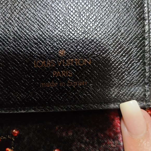 Louis Vuitton Epi Agenda - Picture 9 of 12